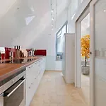 Luxury Penthouse For 8 - Center - Parking - Therme 8 Min - Airport 15 Min Apartment Erding