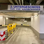 Luxury Penthouse For 8 - Center - Parking - Therme 8 Min - Airport 15 Min Apartment