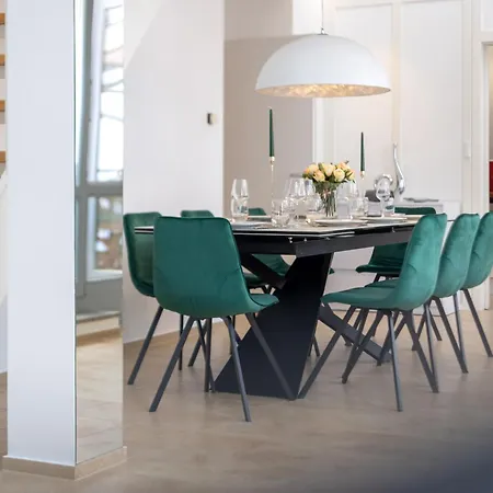 Apartment Helloflats - Luxus-penthouse - Balkon - Parking - Zentrum - Therme - Naehe Flughafen Muc *