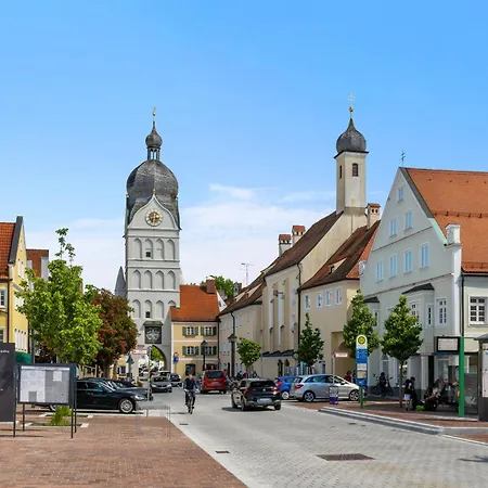 Luxury Penthouse For 8 - Center - Parking - Therme 8 Min - Airport 15 Min Apartment Erding