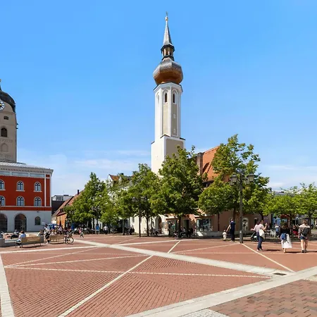 Apartment Helloflats - Luxus-penthouse - Balkon - Parking - Zentrum - Therme - Naehe Flughafen Muc *