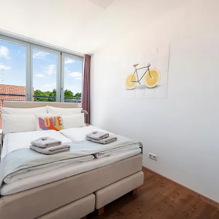 Luxury Penthouse For 8 - Center - Parking - Therme 8 Min - Airport 15 Min